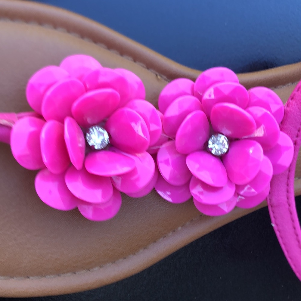 Sandals - Picture 3 of 4